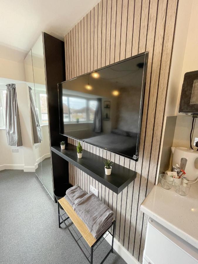 Cosy Bright Studio Apartment Close To Wembley Stadium Londen Buitenkant foto